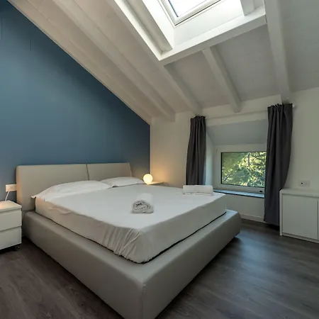 Residenza Cece' レッコ